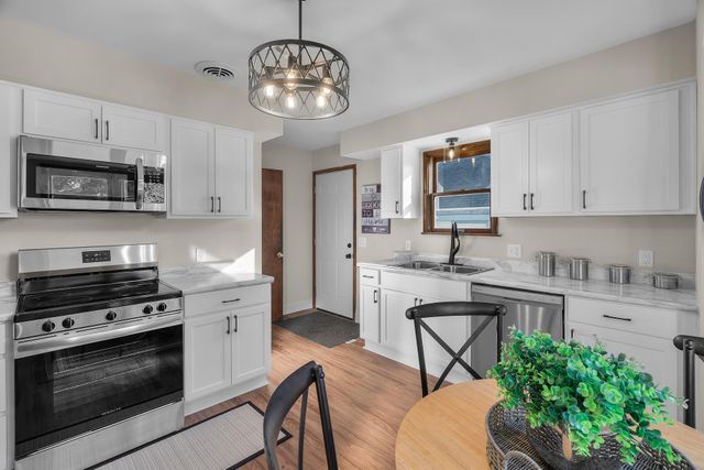 1144 Marshall Avenue, Saint Paul Park, MN 55071