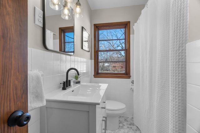 1144 Marshall Avenue, Saint Paul Park, MN 55071