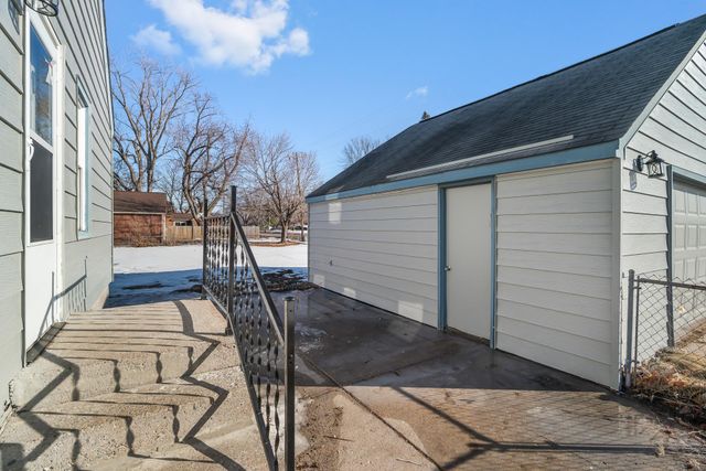 1144 Marshall Avenue, Saint Paul Park, MN 55071