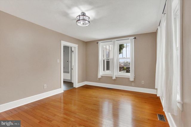244 BAER AVE, Hanover, PA 17331