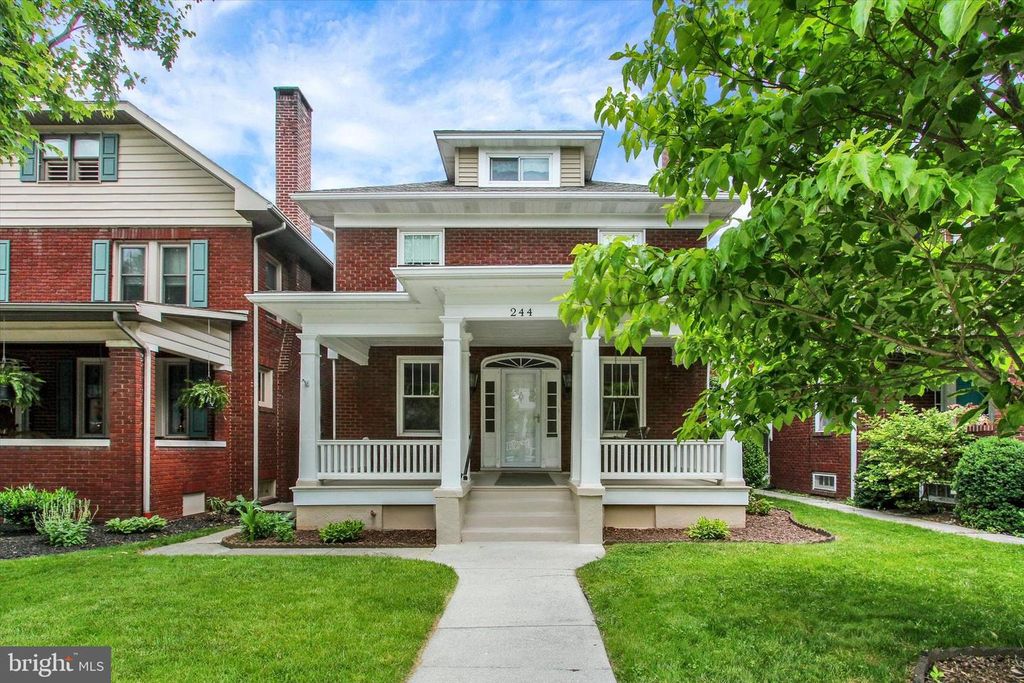 244 BAER AVE, Hanover, PA 17331