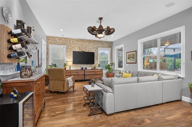 6144 CLIFF HOUSE LANE, Riverview, FL 33578