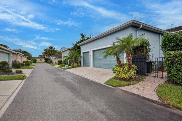 6144 CLIFF HOUSE LANE, Riverview, FL 33578