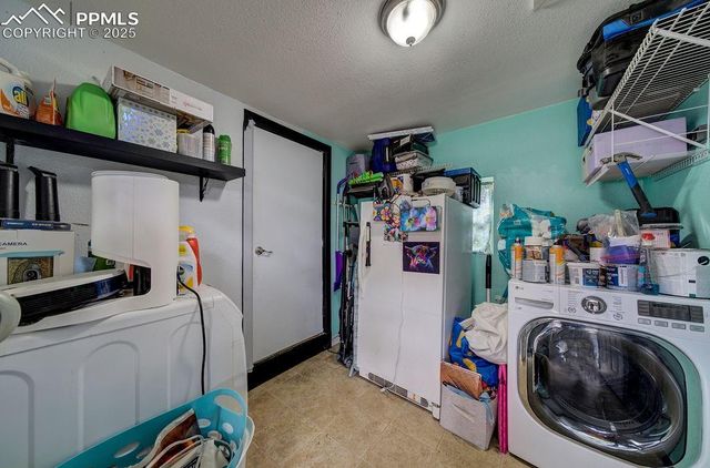 521 Acoma Drive, Colorado Springs, CO 80911