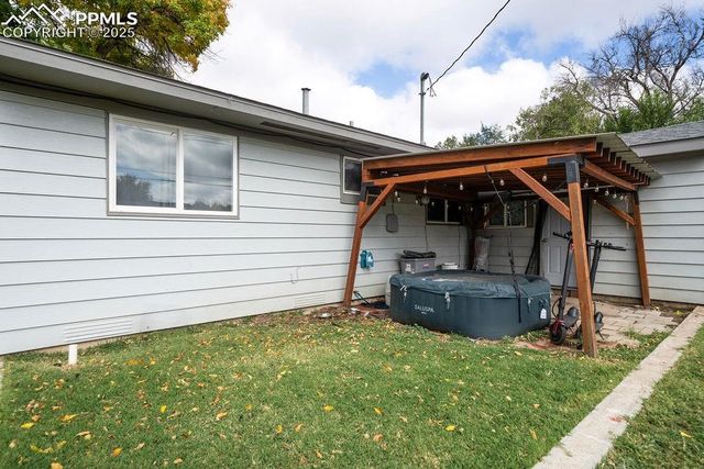 521 Acoma Drive, Colorado Springs, CO 80911