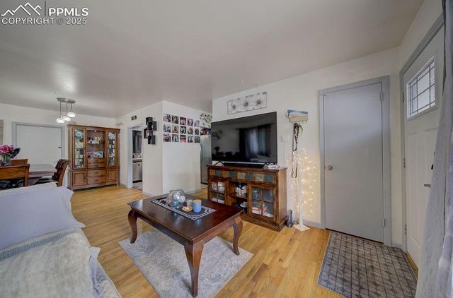 521 Acoma Drive, Colorado Springs, CO 80911