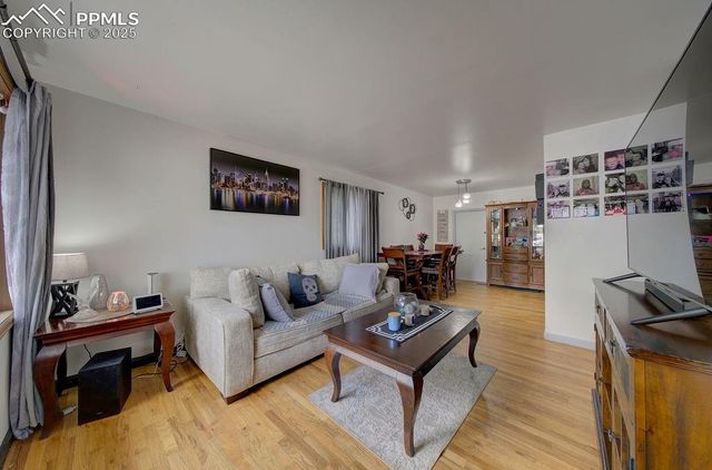 521 Acoma Drive, Colorado Springs, CO 80911