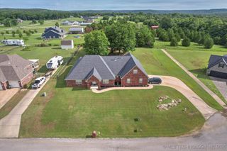 99 Eagle Drive, Sand Springs, OK 74063