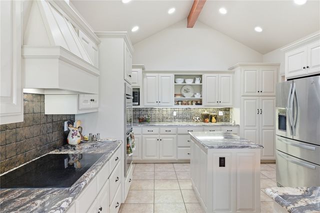 13870 Sunset Bay Boulevard, Rogers, AR 72756