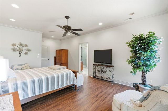 13870 Sunset Bay Boulevard, Rogers, AR 72756