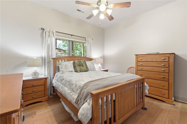 13870 Sunset Bay Boulevard, Rogers, AR 72756
