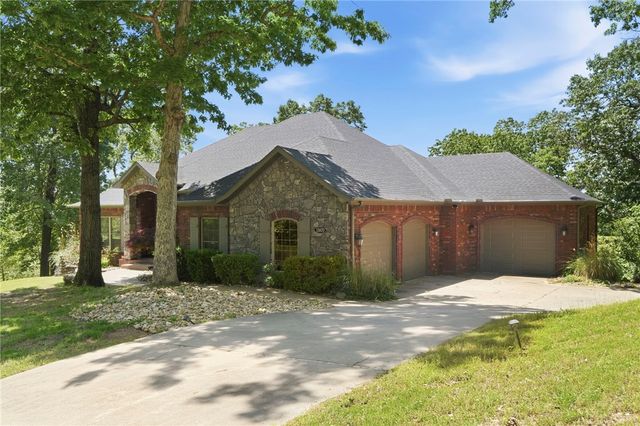 13870 Sunset Bay Boulevard, Rogers, AR 72756