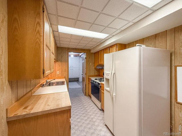 2224 Spindrift Drive, Longmont, CO 80503