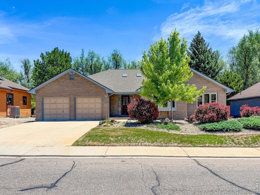 2224 Spindrift Drive, Longmont, CO 80503