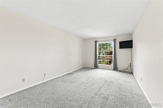 1521 Hedgeford Drive 16, Chesterfield, MO 63017