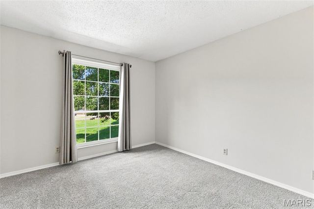 1521 Hedgeford Drive 16, Chesterfield, MO 63017