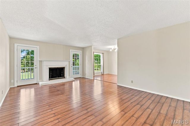 1521 Hedgeford Drive 16, Chesterfield, MO 63017