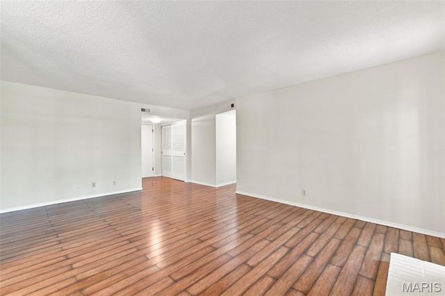 1521 Hedgeford Drive 16, Chesterfield, MO 63017