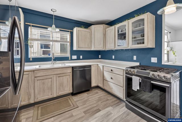 1437 SW 10th St, Dallas, OR 97338