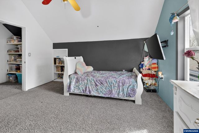 1437 SW 10th St, Dallas, OR 97338