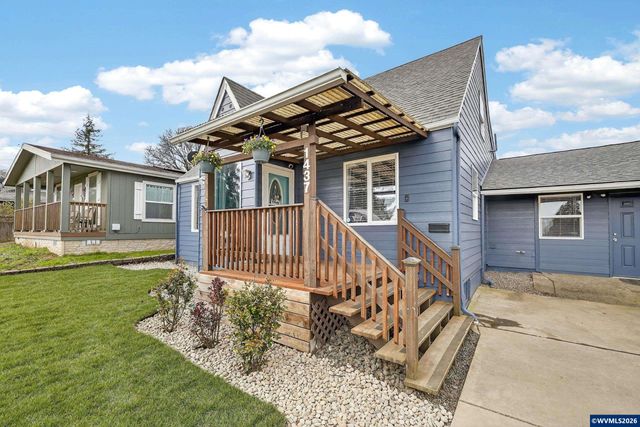 1437 SW 10th St, Dallas, OR 97338