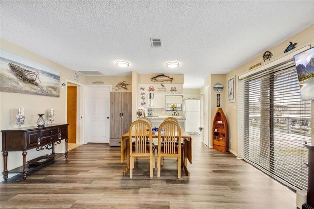 1222 Oahu Drive, Galveston, TX 77554