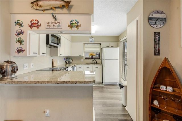 1222 Oahu Drive, Galveston, TX 77554