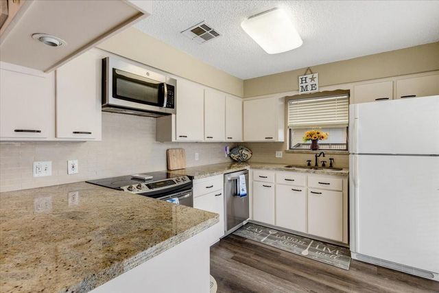 1222 Oahu Drive, Galveston, TX 77554