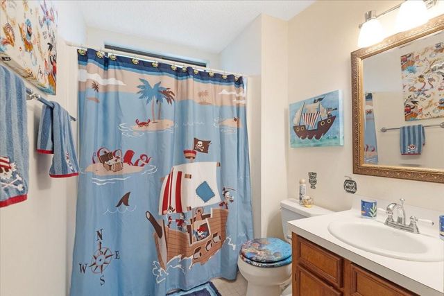 1222 Oahu Drive, Galveston, TX 77554