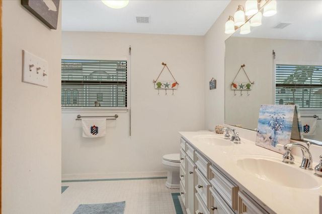 1222 Oahu Drive, Galveston, TX 77554