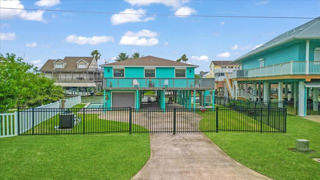 1222 Oahu Drive, Galveston, TX 77554