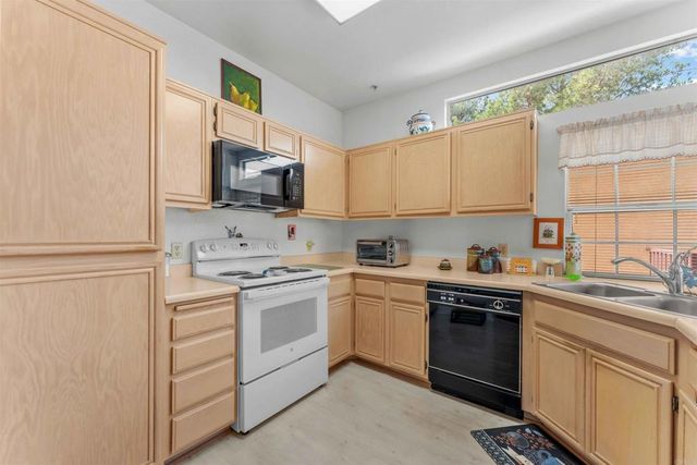 18622 Caminito Cantilena 312, San Diego, CA 92128