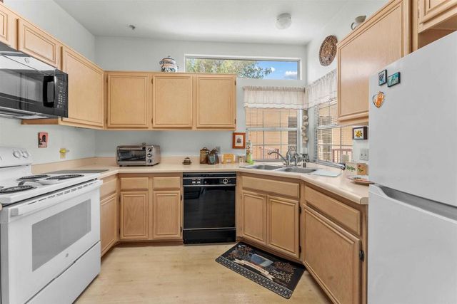 18622 Caminito Cantilena 312, San Diego, CA 92128