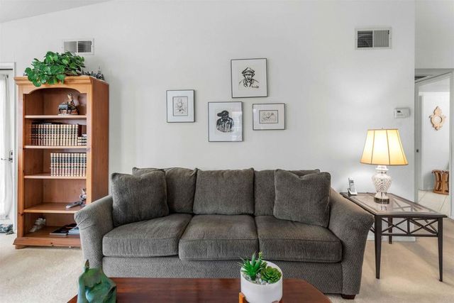 18622 Caminito Cantilena 312, San Diego, CA 92128