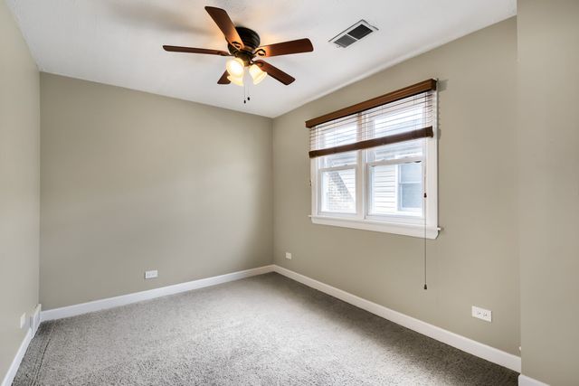 5310 N Lockwood Avenue, Chicago, IL 60630