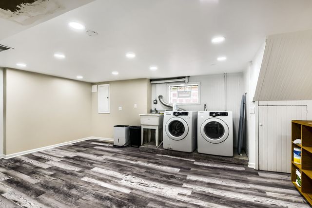 5310 N Lockwood Avenue, Chicago, IL 60630