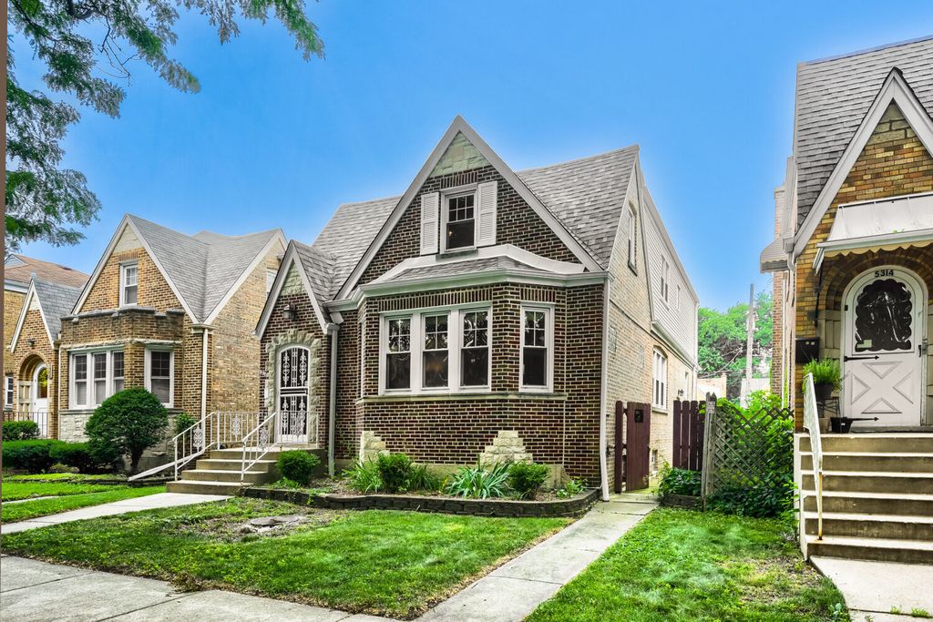5310 N Lockwood Avenue, Chicago, IL 60630
