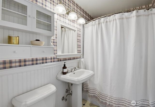 3622 Olympic Boulevard W, University Place, WA 98466