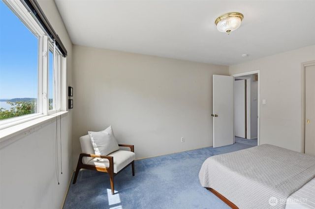 3622 Olympic Boulevard W, University Place, WA 98466
