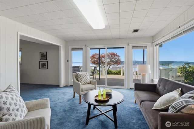 3622 Olympic Boulevard W, University Place, WA 98466