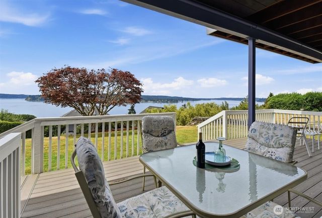3622 Olympic Boulevard W, University Place, WA 98466