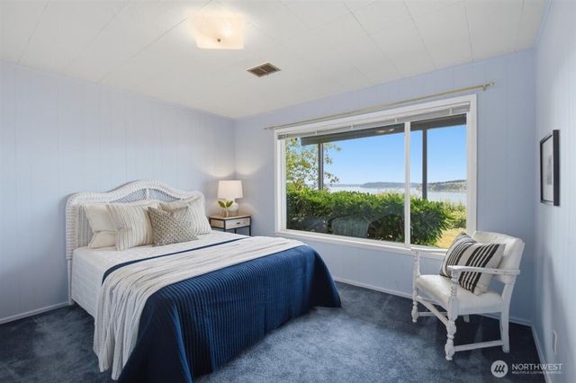 3622 Olympic Boulevard W, University Place, WA 98466