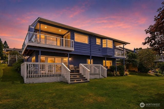 3622 Olympic Boulevard W, University Place, WA 98466