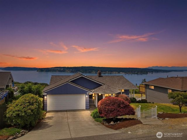 3622 Olympic Boulevard W, University Place, WA 98466