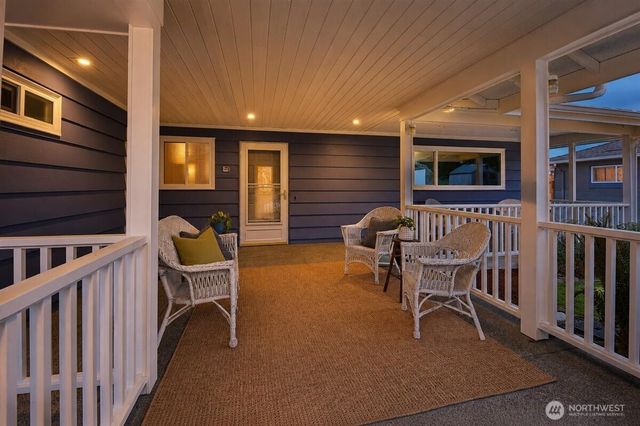 3622 Olympic Boulevard W, University Place, WA 98466