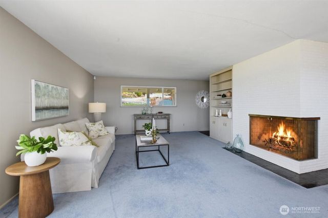 3622 Olympic Boulevard W, University Place, WA 98466