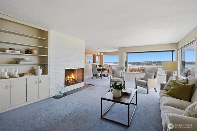 3622 Olympic Boulevard W, University Place, WA 98466