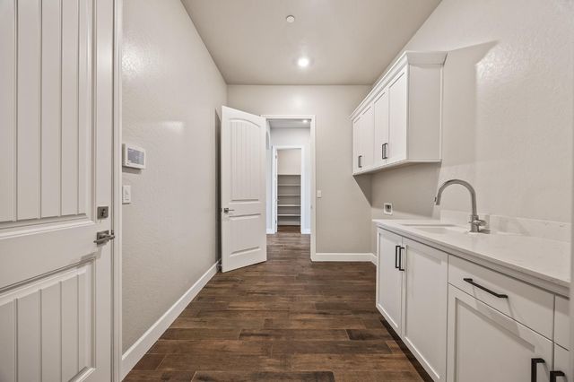 20164 Hazelwood Lane, Friant, CA 93626