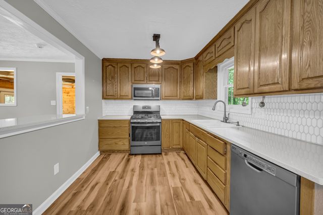 15 Porter Circle, Hampton, GA 30228