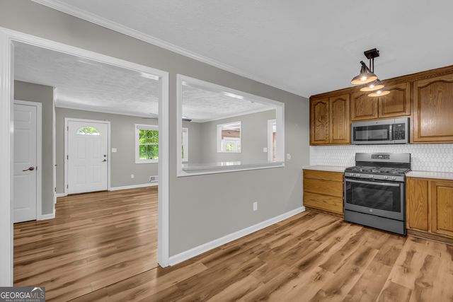 15 Porter Circle, Hampton, GA 30228